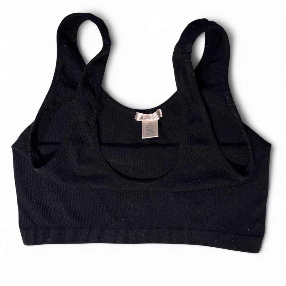 Tight fitting black ribbed Crop-Top